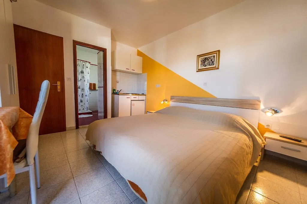 Apartments Borghese Пула