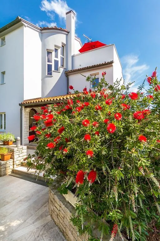 Apartments Borghese Пула