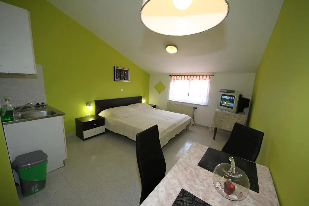 Apartments Borghese Пула
